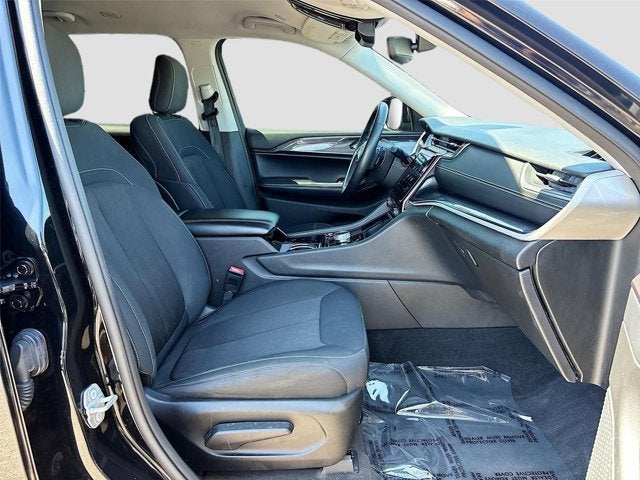 2021 Jeep Grand Cherokee L Laredo