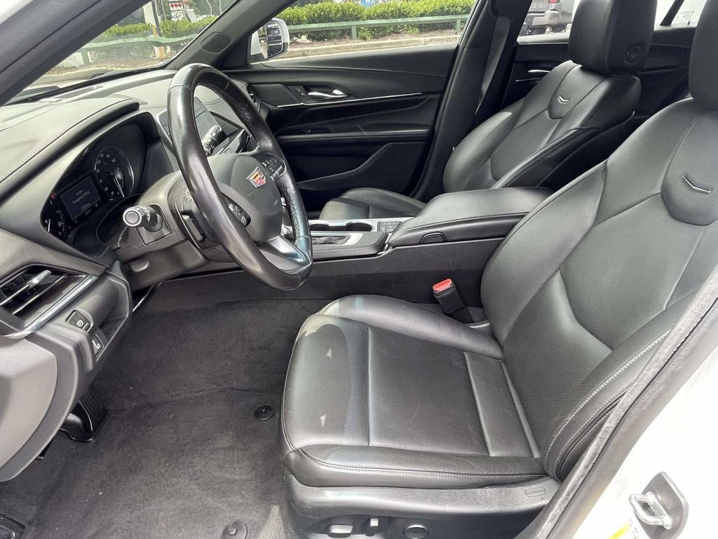 2023 Cadillac CT4 Premium Luxury
