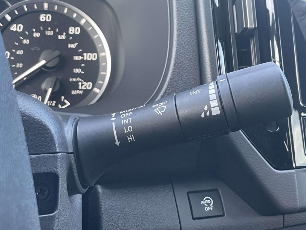 2027 Nissan Frontier SV