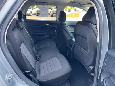 2022 Ford Edge SE