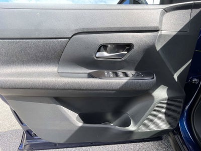 2027 Nissan Kicks SV
