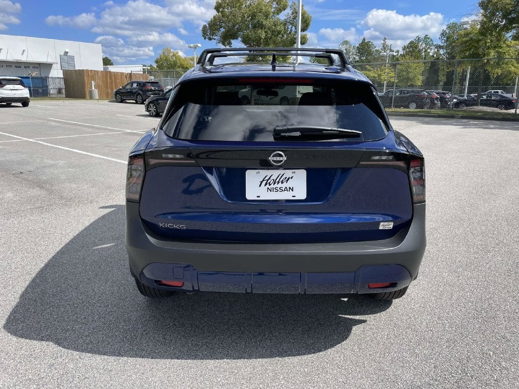 2027 Nissan Kicks SV
