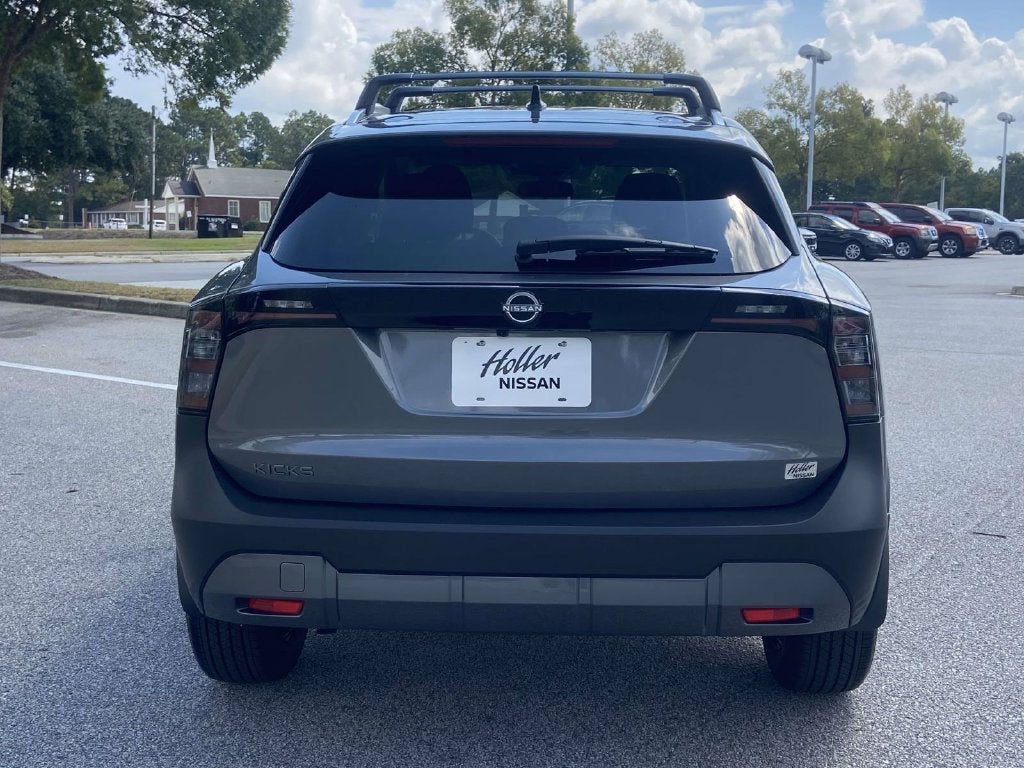 2027 Nissan Kicks SV