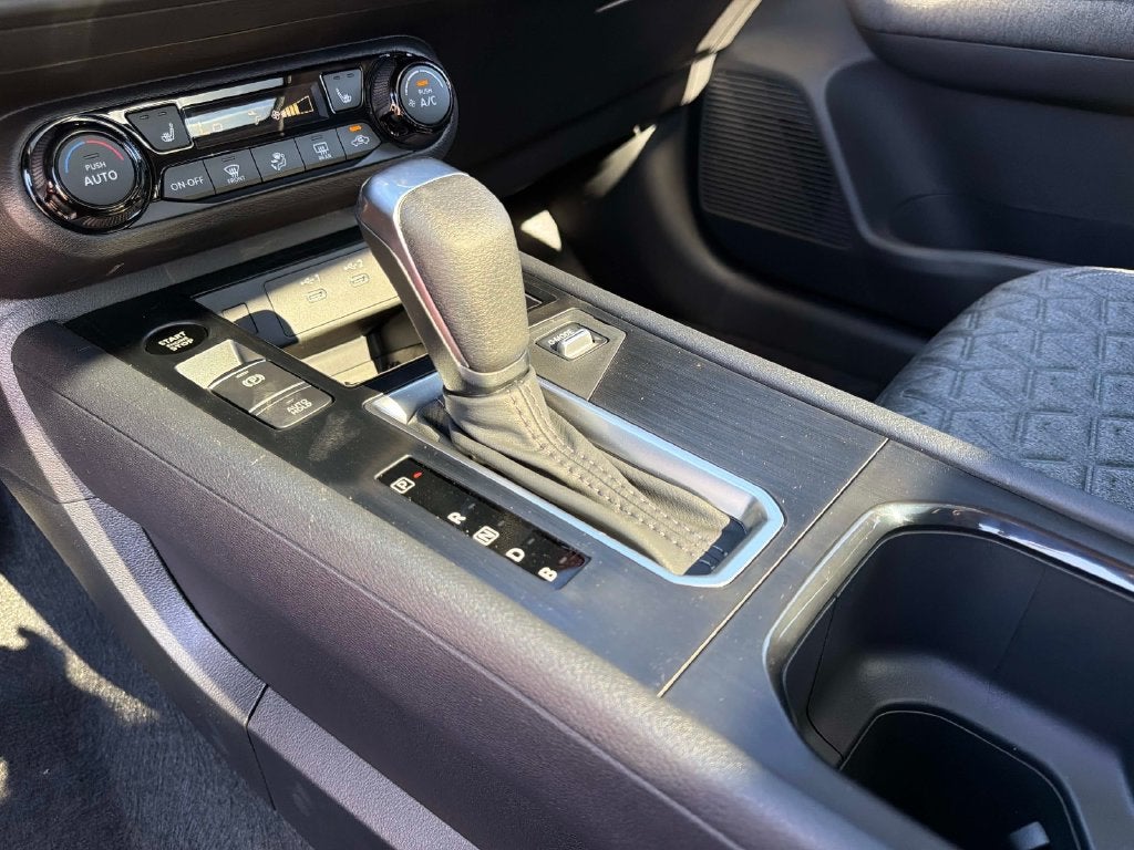 2027 Nissan Kicks SV