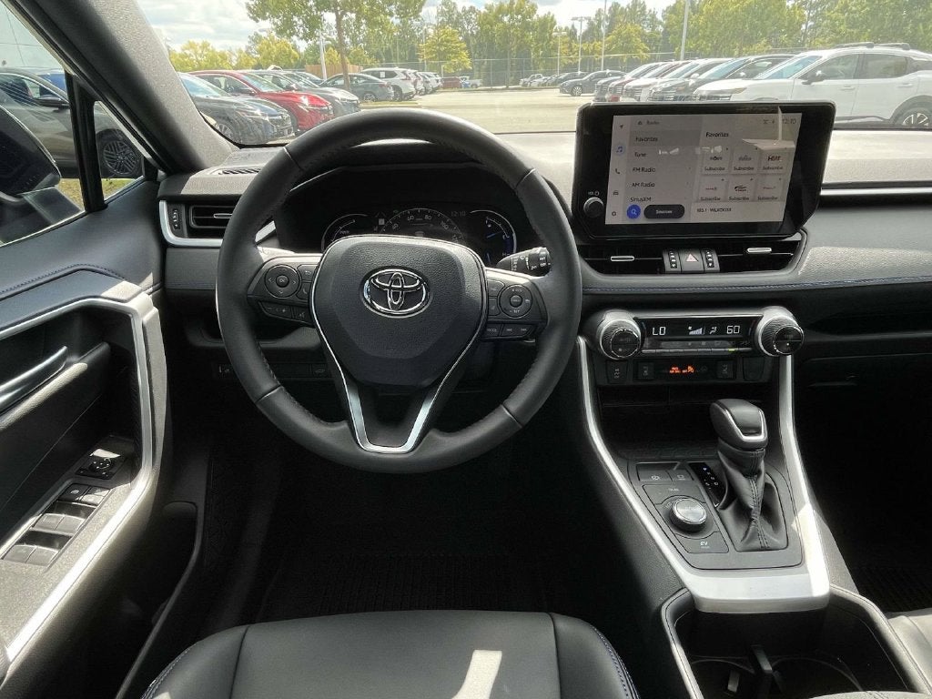 2025 Toyota RAV4 Hybrid XSE