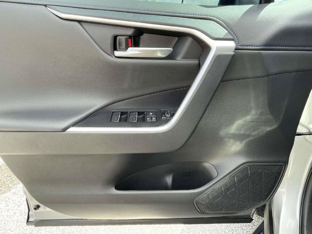 2025 Toyota RAV4 Hybrid XSE