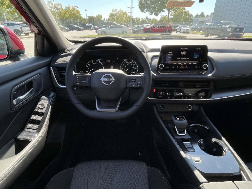 2027 Nissan Rogue SV