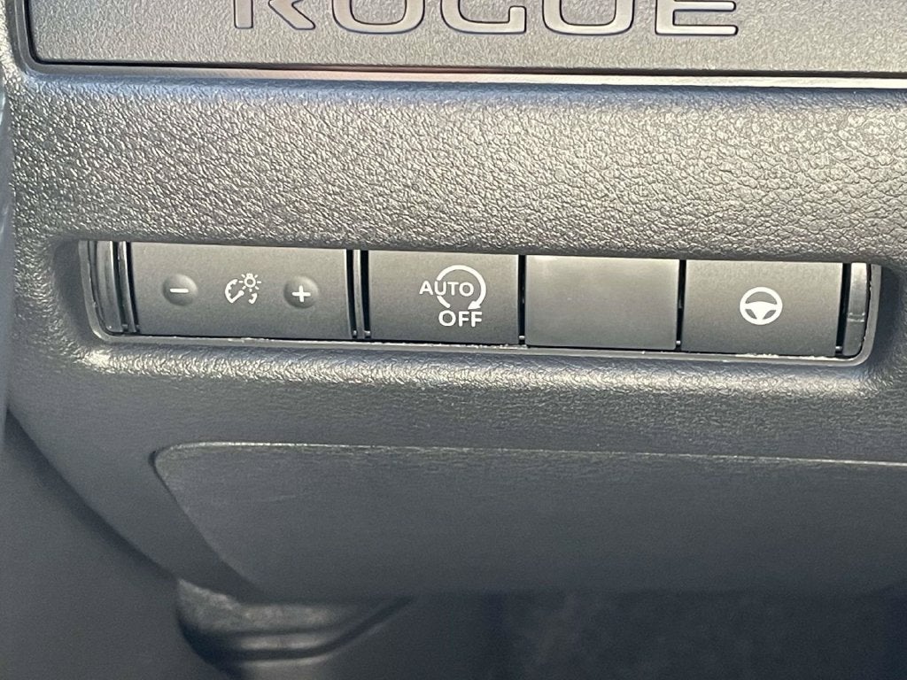 2027 Nissan Rogue SV