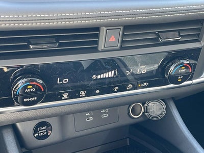 2027 Nissan Rogue SV