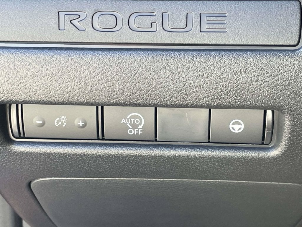 2027 Nissan Rogue SV