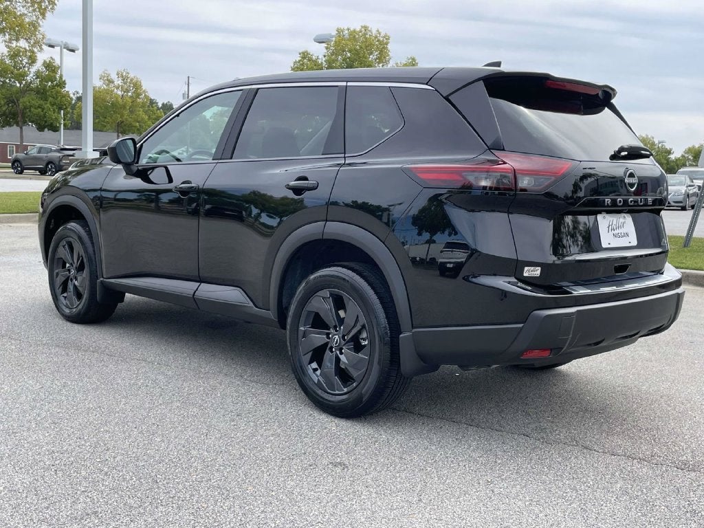 2027 Nissan Rogue SV