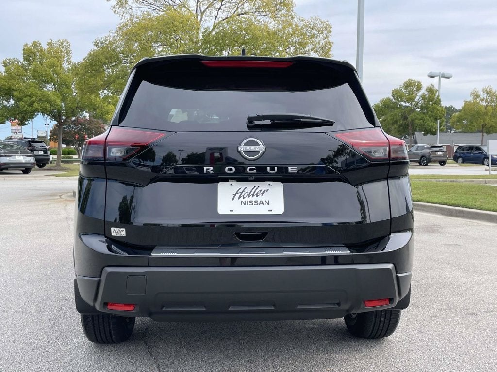2027 Nissan Rogue SV