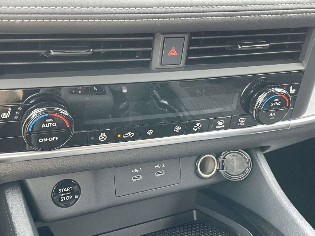 2027 Nissan Rogue SV