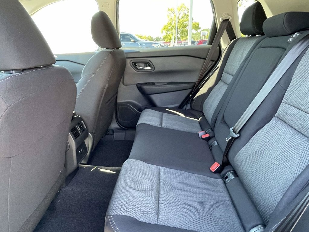 2027 Nissan Rogue SV