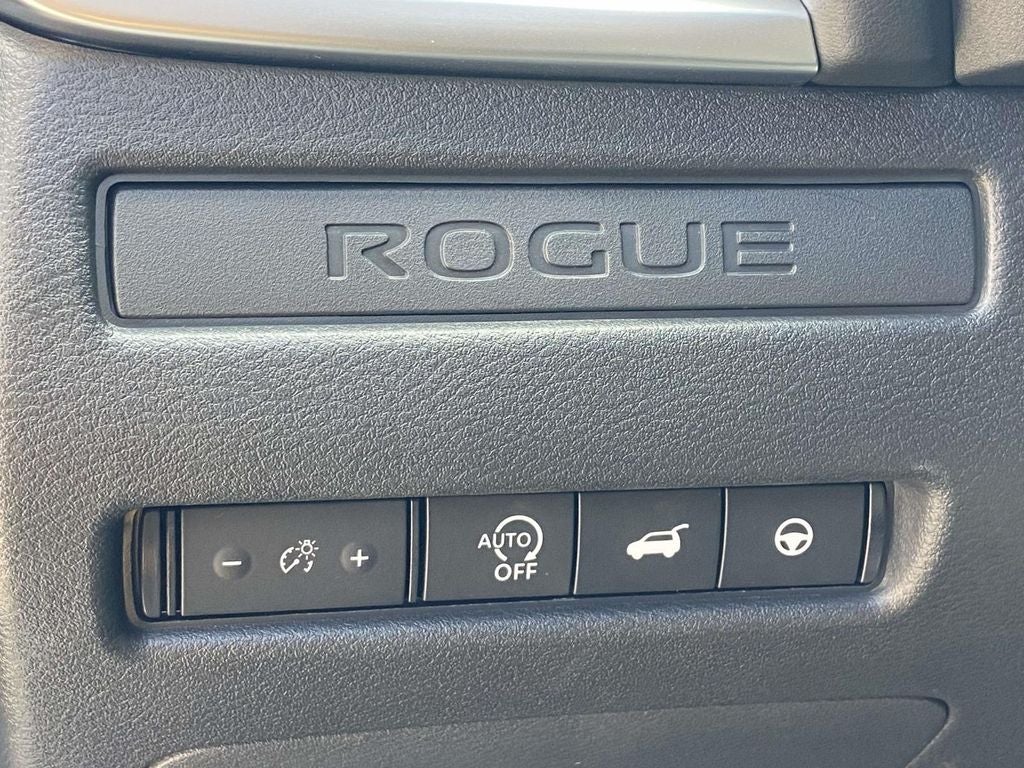 2026 Nissan Rogue Dark Armor™