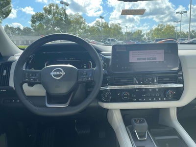 2026 Nissan Pathfinder SL
