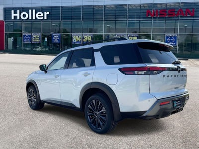 2026 Nissan Pathfinder SL