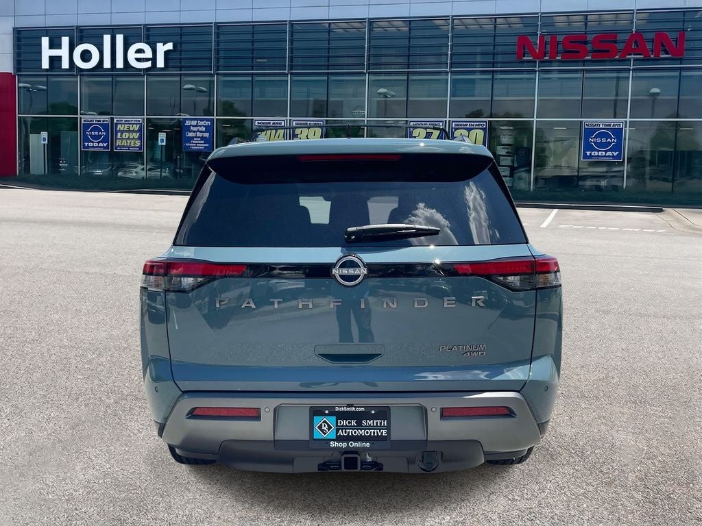 2026 Nissan Pathfinder Platinum