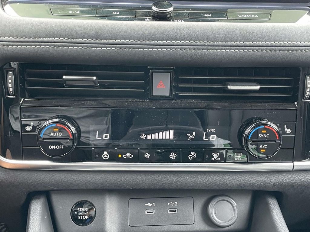 2025 Nissan Rogue SL