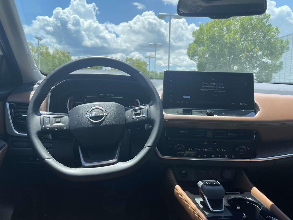 2025 Nissan Rogue Platinum