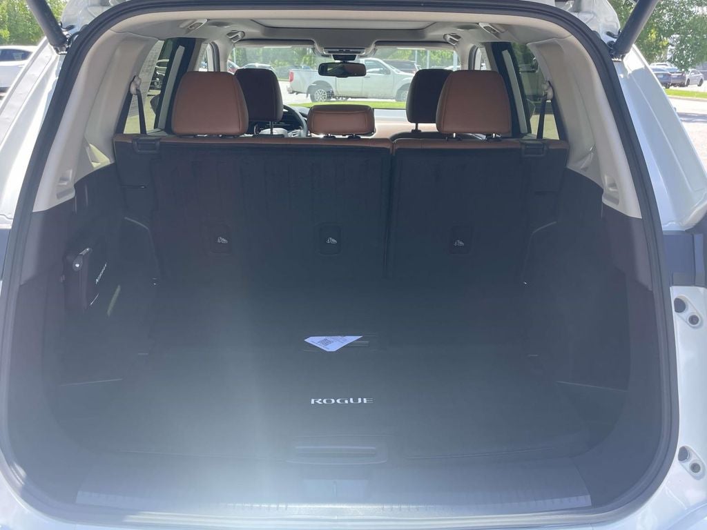 2025 Nissan Rogue Platinum