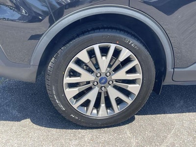 2022 Ford Escape Titanium