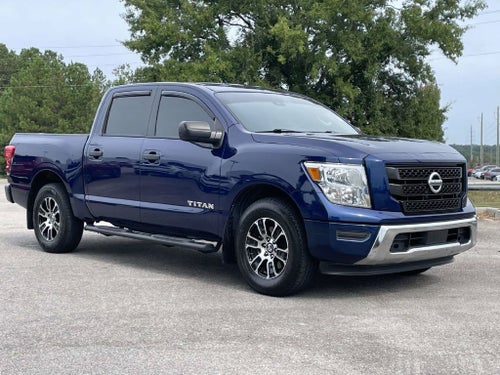 2022 Nissan Titan SV