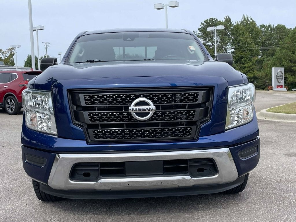 2022 Nissan Titan SV