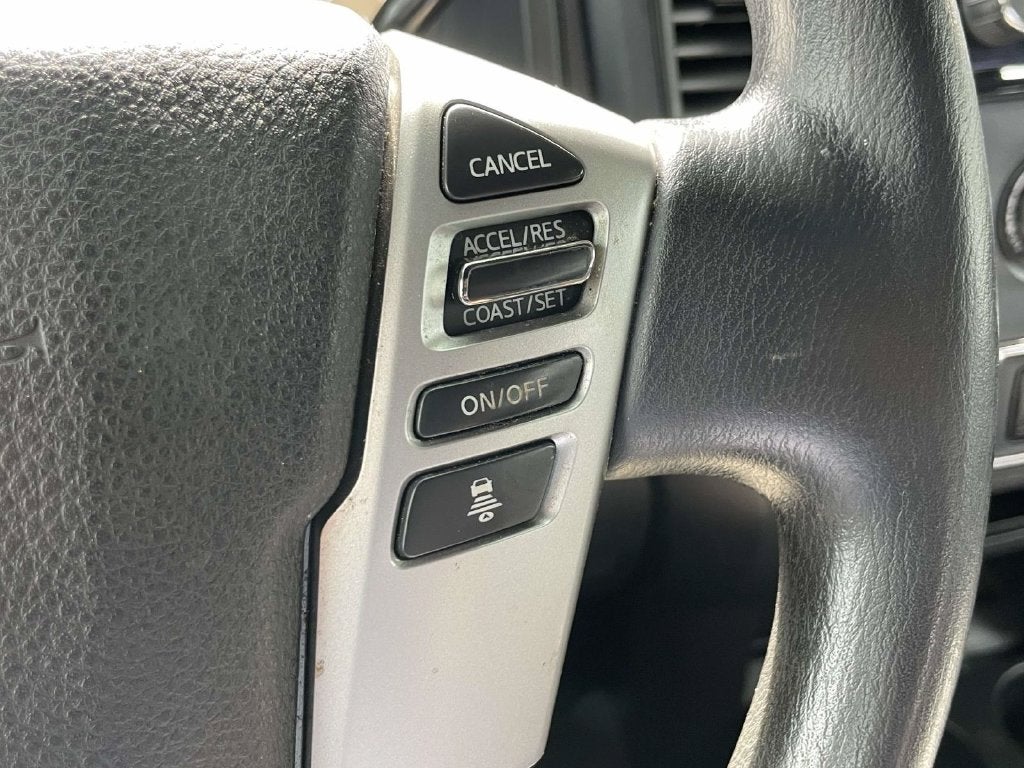 2022 Nissan Titan SV