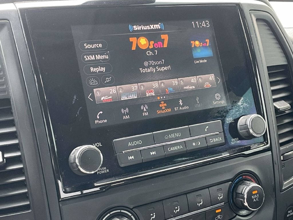 2022 Nissan Titan SV