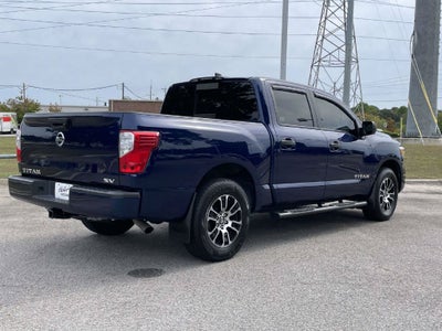 2022 Nissan Titan SV