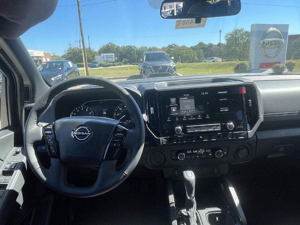 2027 Nissan Frontier Crew Cab SV