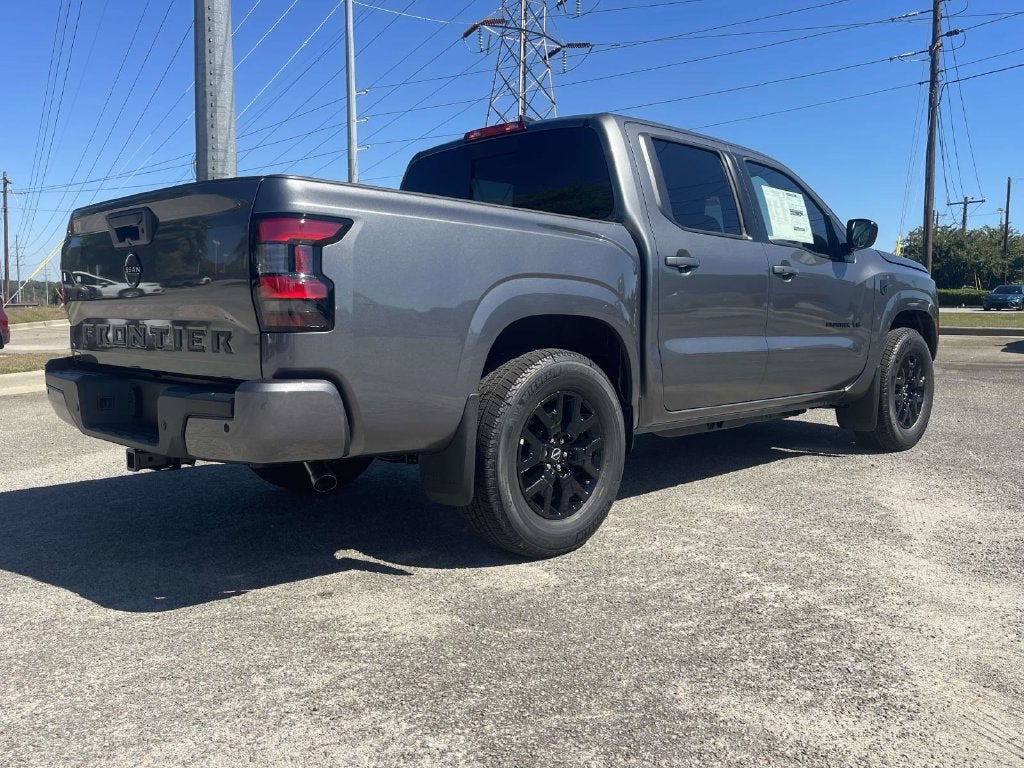2027 Nissan Frontier Crew Cab SV