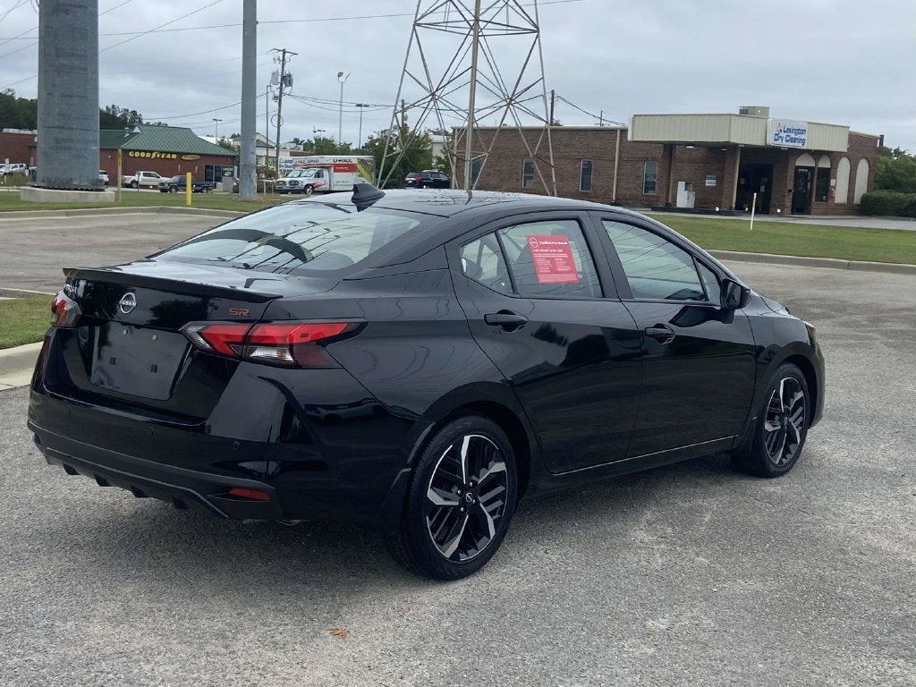 2025 Nissan Versa SR