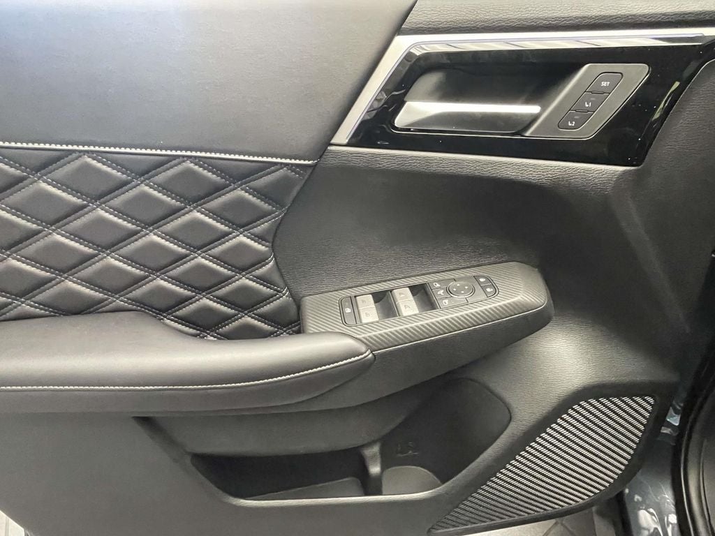 2026 Nissan Rogue Plug-In Hybrid Platinum