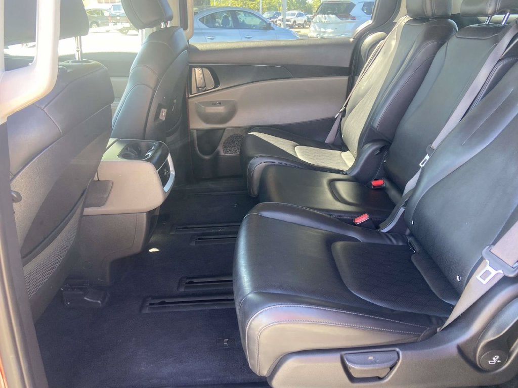 2025 Kia Carnival LXS