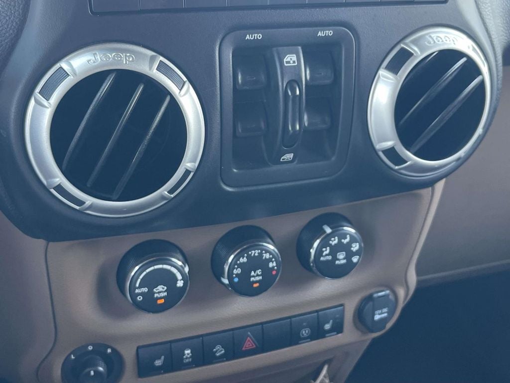 2013 Jeep Wrangler Unlimited Sahara