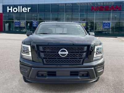 2024 Nissan Titan SV