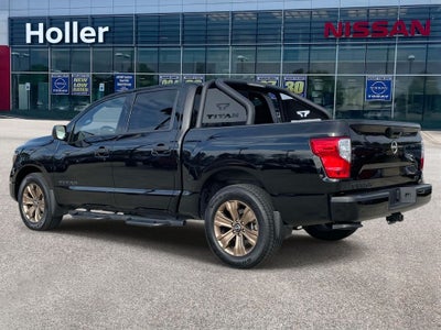 2024 Nissan Titan SV