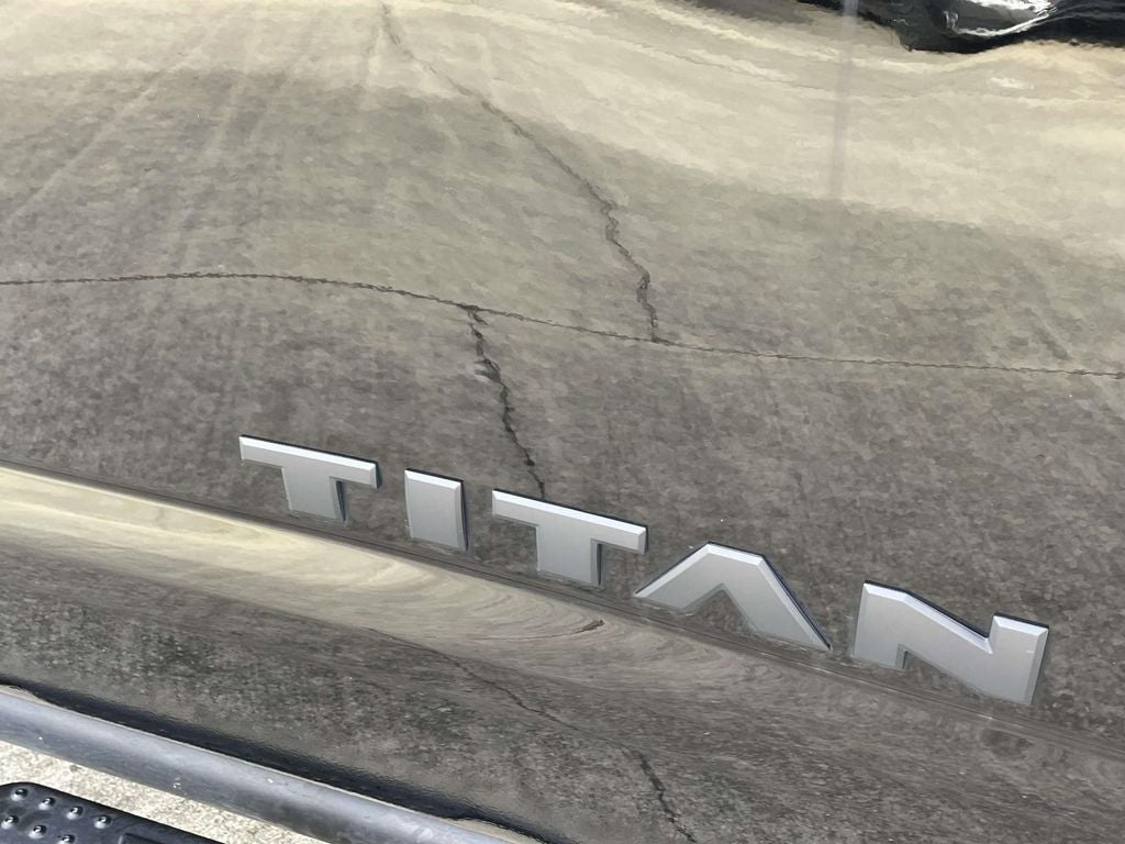 2024 Nissan Titan SV