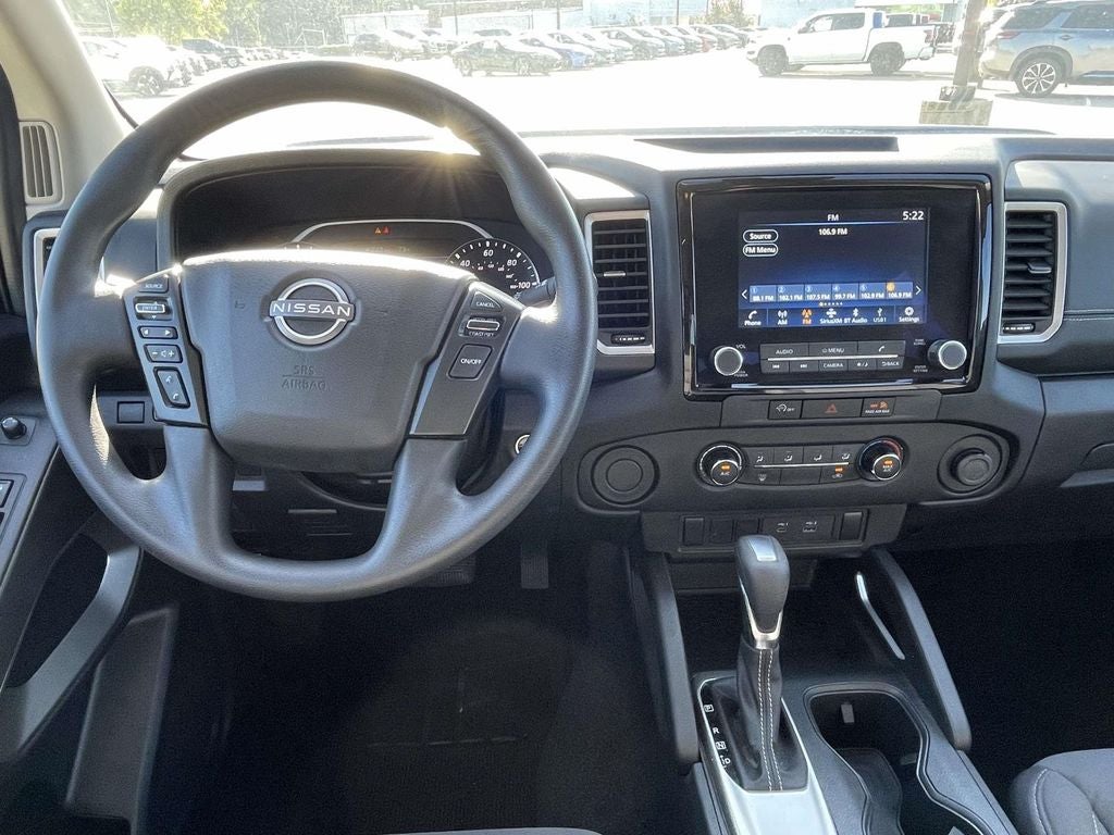 2024 Nissan Frontier SV