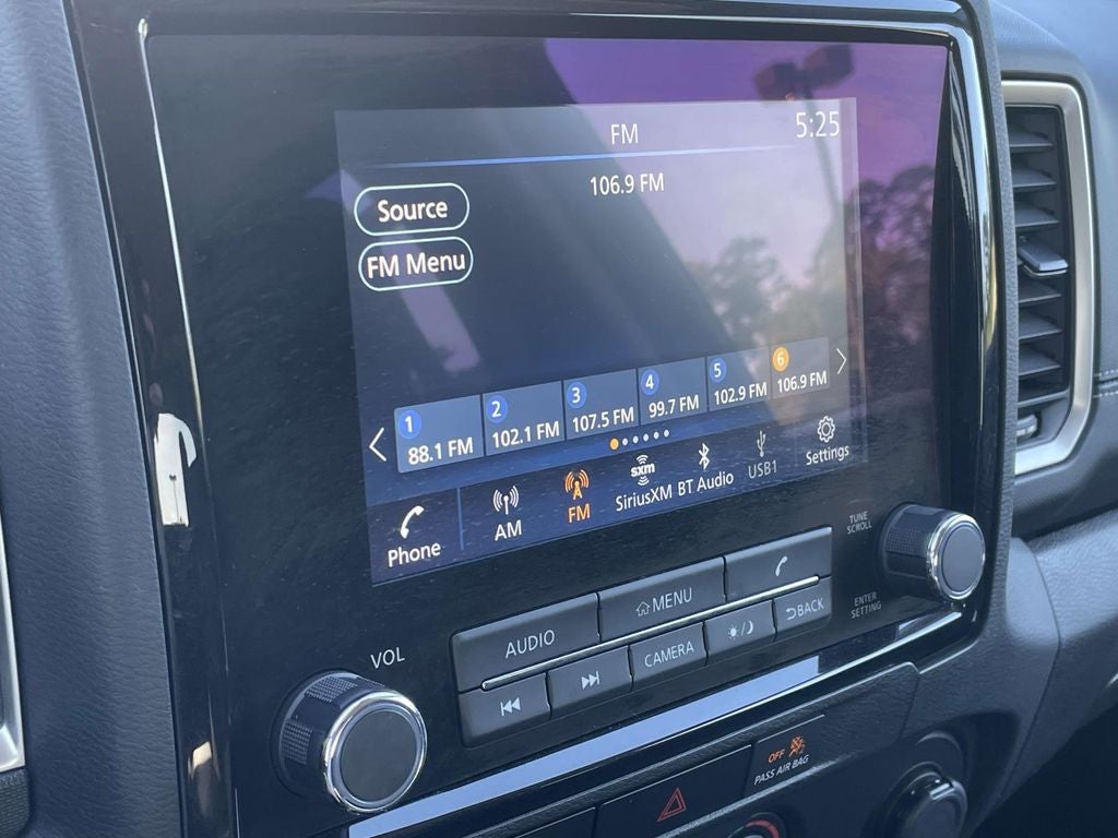 2024 Nissan Frontier SV