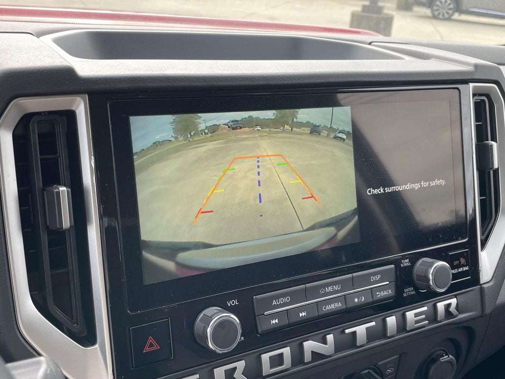 2025 Nissan Frontier SV