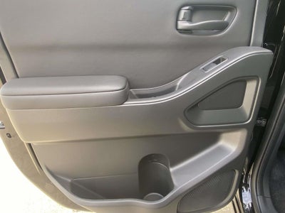 2027 Nissan Frontier SV