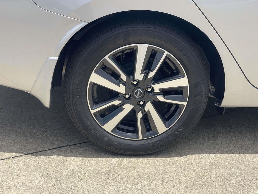 2025 Nissan Versa 1.6 SV