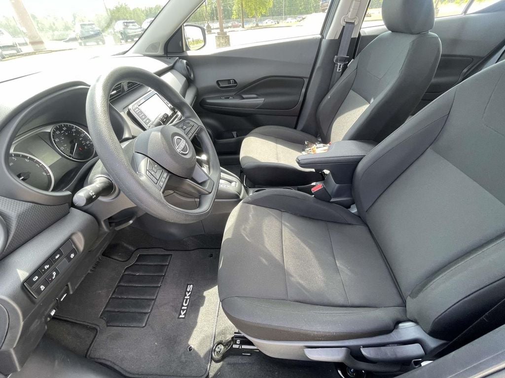 2025 Nissan Kicks Play S