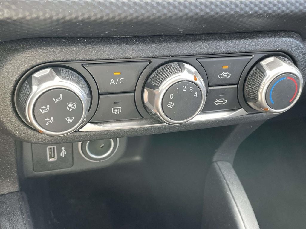 2023 Nissan Kicks S