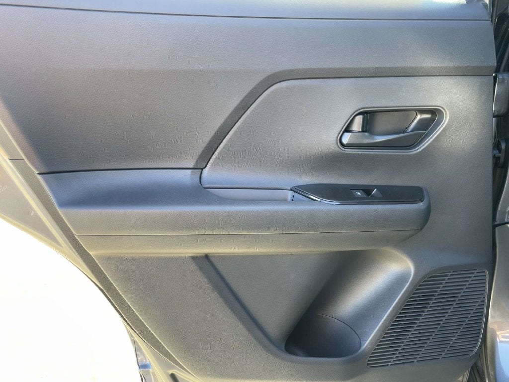 2027 Nissan Kicks S