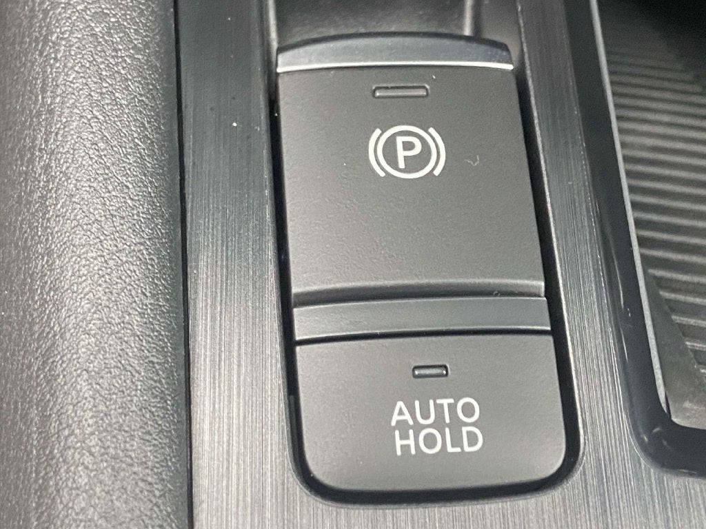 2027 Nissan Kicks S
