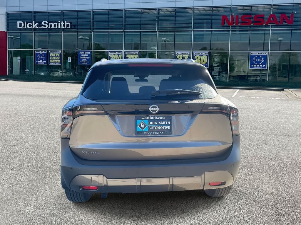 2026 Nissan Kicks SV